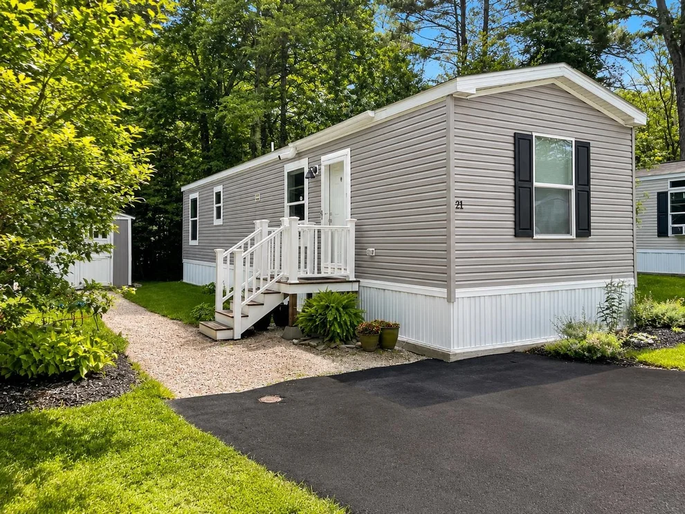 Unit for sale at 21 Parker, Raymond, NH 03077
