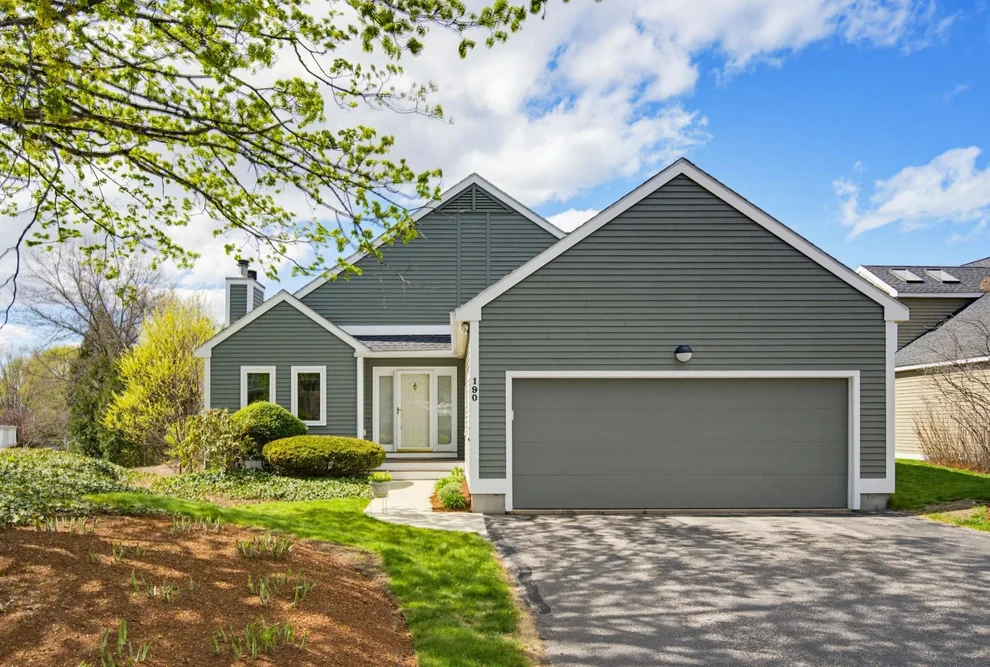 Unit for sale at 190 Chase, Manchester, NH 03104