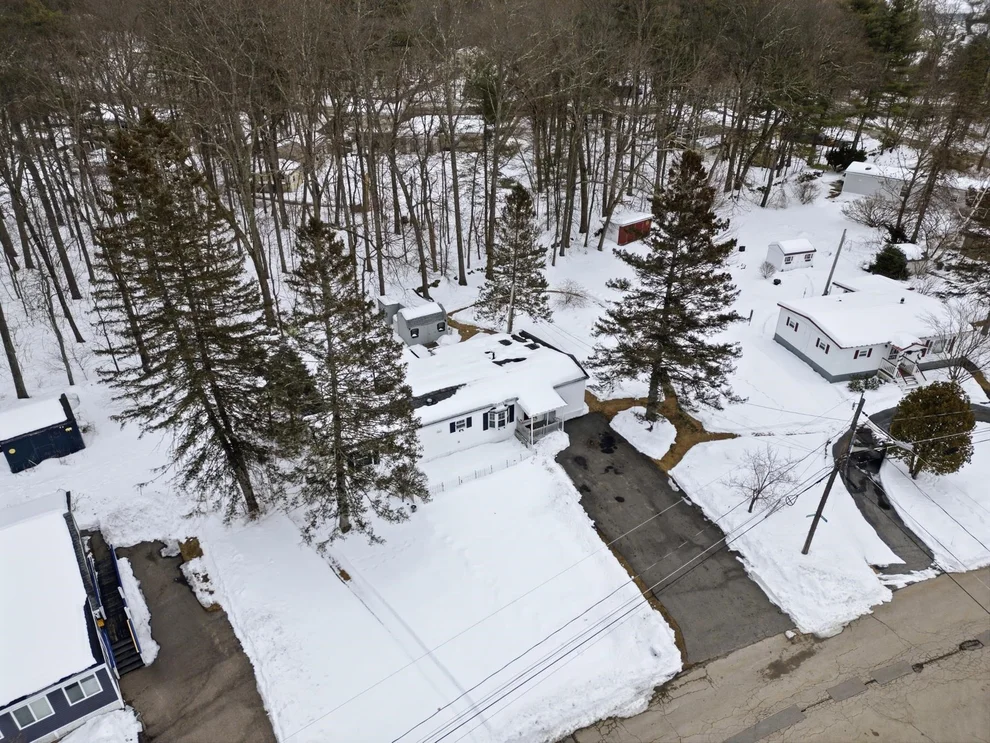 Unit for sale at 4 Rosemary, Salem, NH 03079