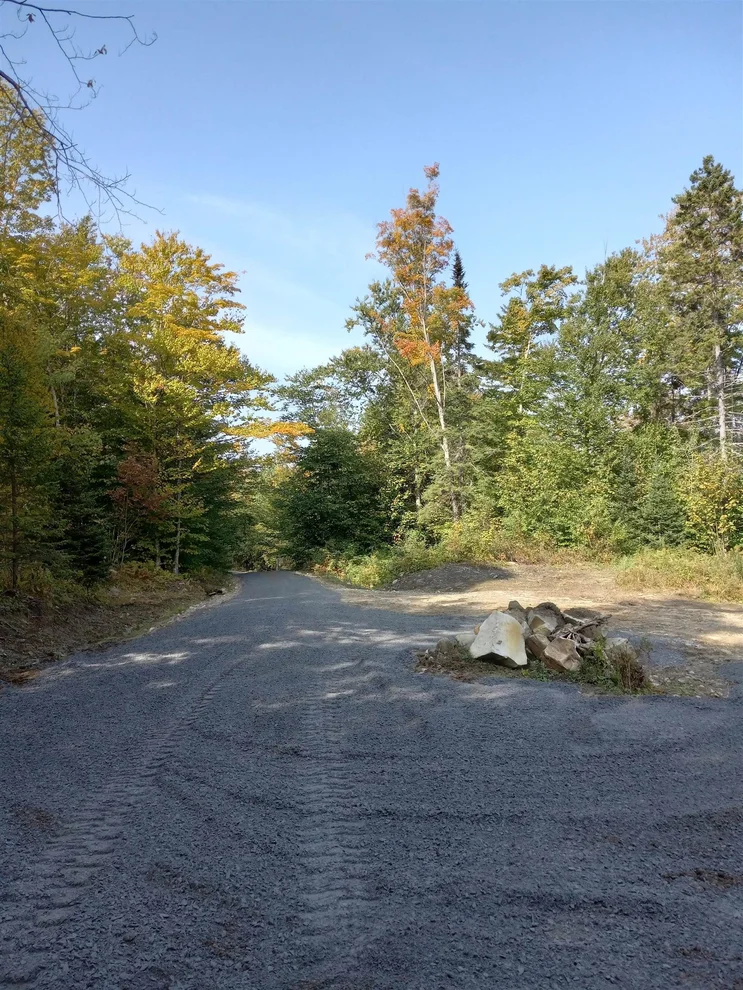 Unit for sale at 1179 NH Route 25A, Orford, NH 03777