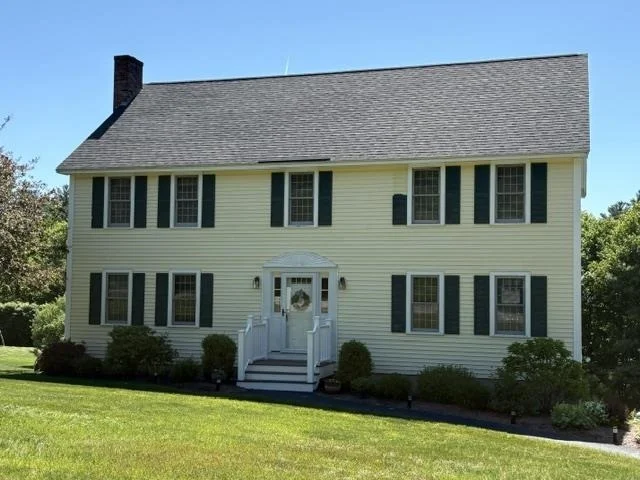 Unit for sale at 11 Nutfield, Londonderry, NH 03053