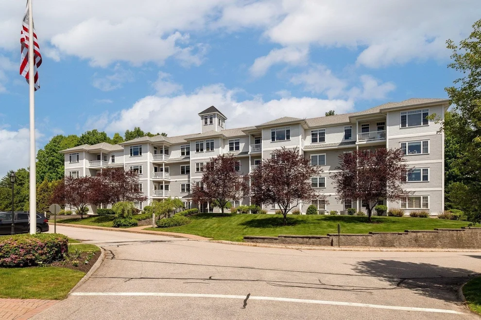 Unit for sale at 5 Sterling Hill, Exeter, NH 03833
