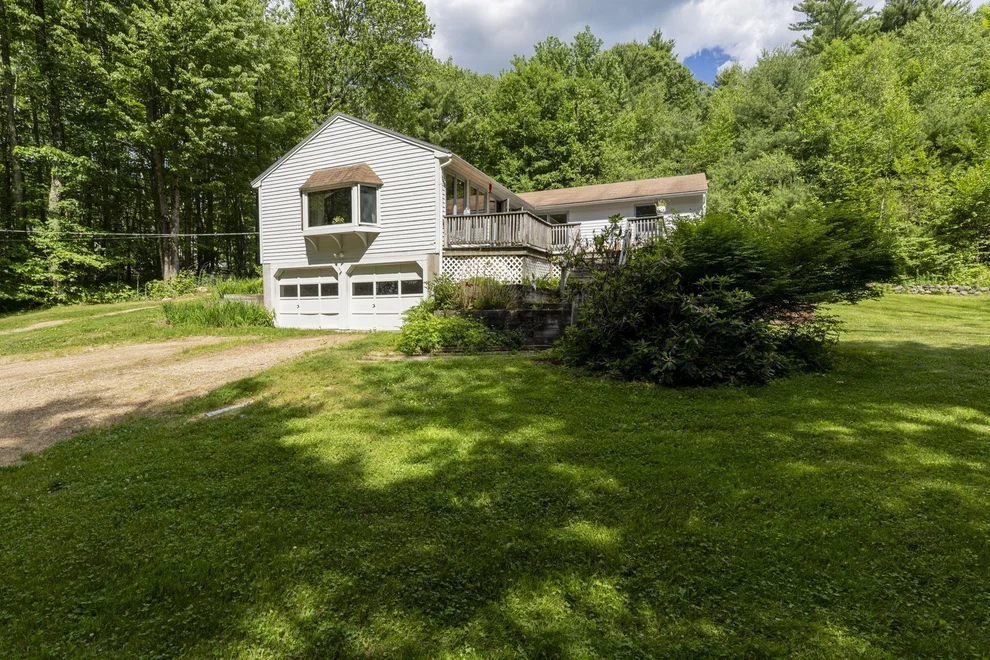 Unit for sale at 127 Mountain, Deerfield, NH 03037