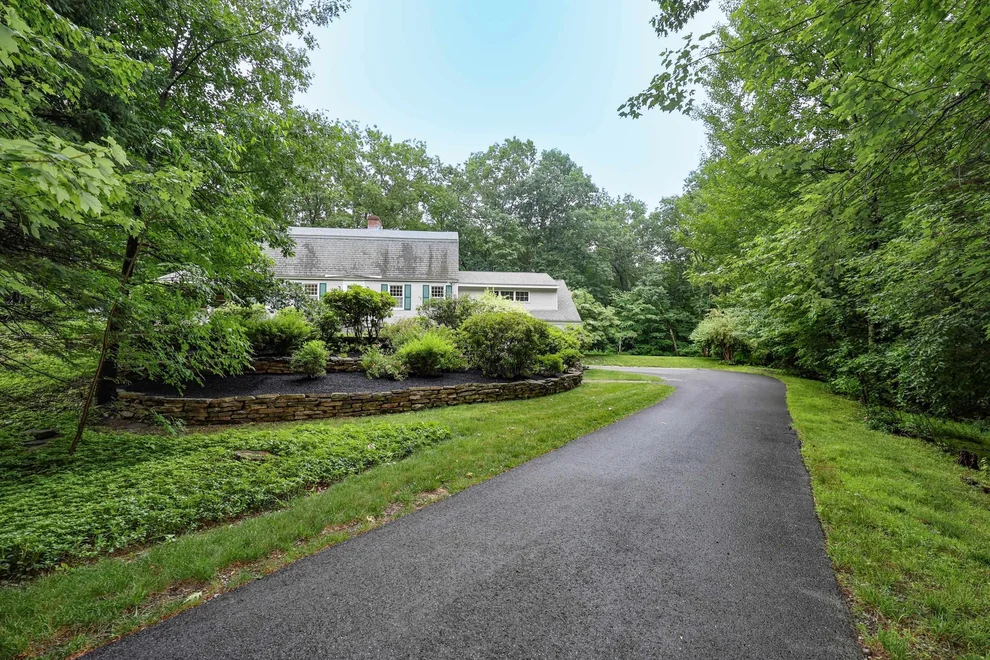 Unit for sale at 20 Wheaton, Pelham, NH 03076