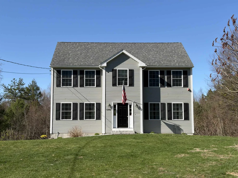 Unit for sale at 596 Haverhill, Chester, NH 03036