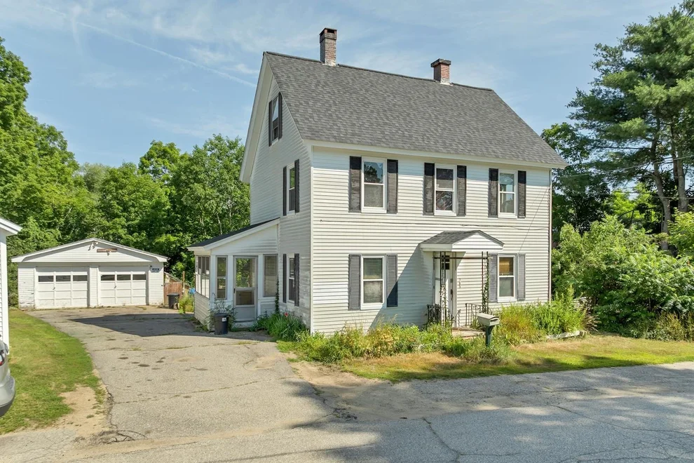 Unit for sale at 7 Maple, Farmington, NH 03835