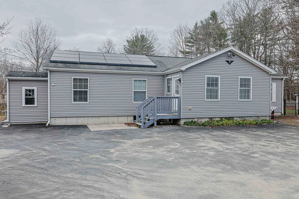 Unit for sale at 265 Lowell, Rochester, NH 03867