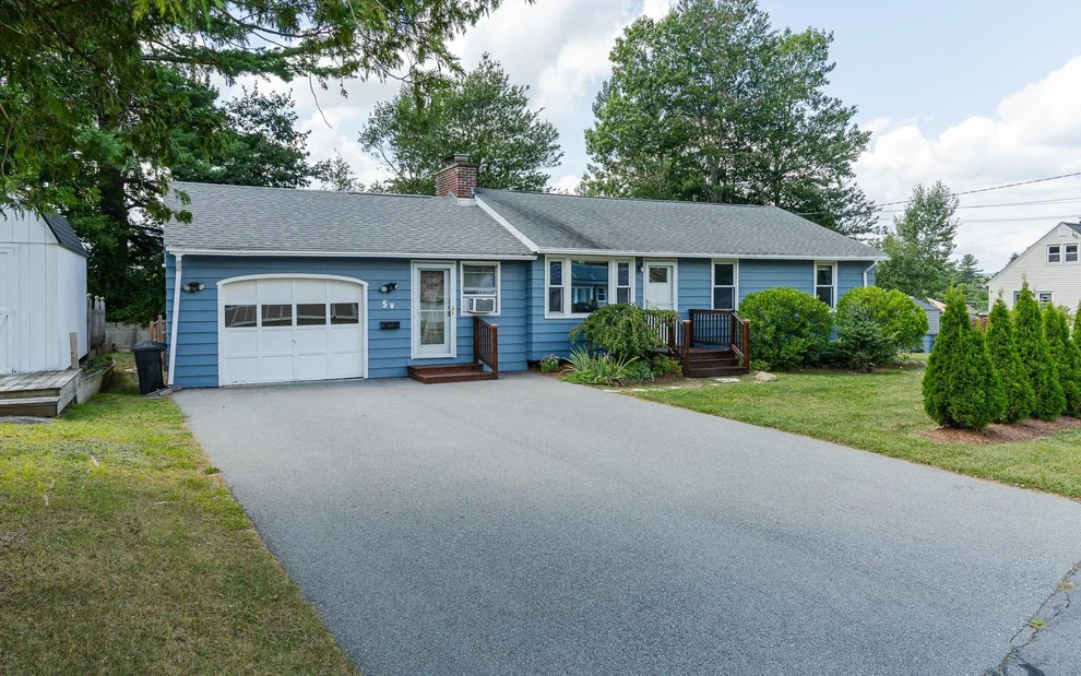 Unit for sale at 5 West Diane, Keene, NH 03431