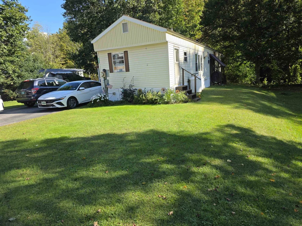 Unit for sale at 672 Giddings, Springfield, VT 05150