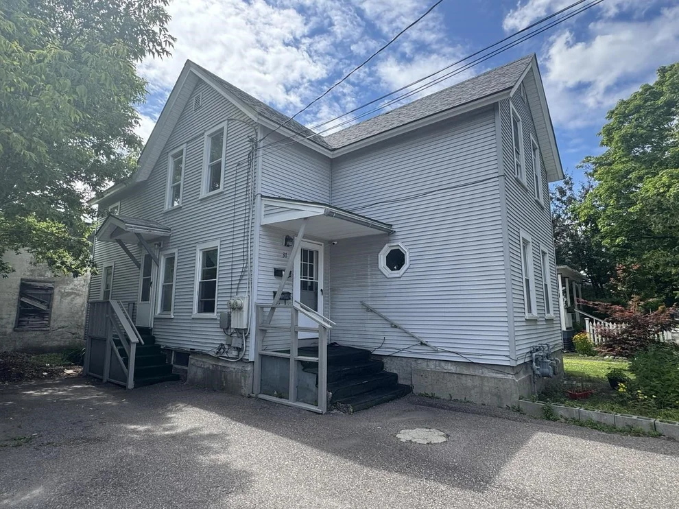 Unit for sale at 37 Drew, Burlington, VT 05401