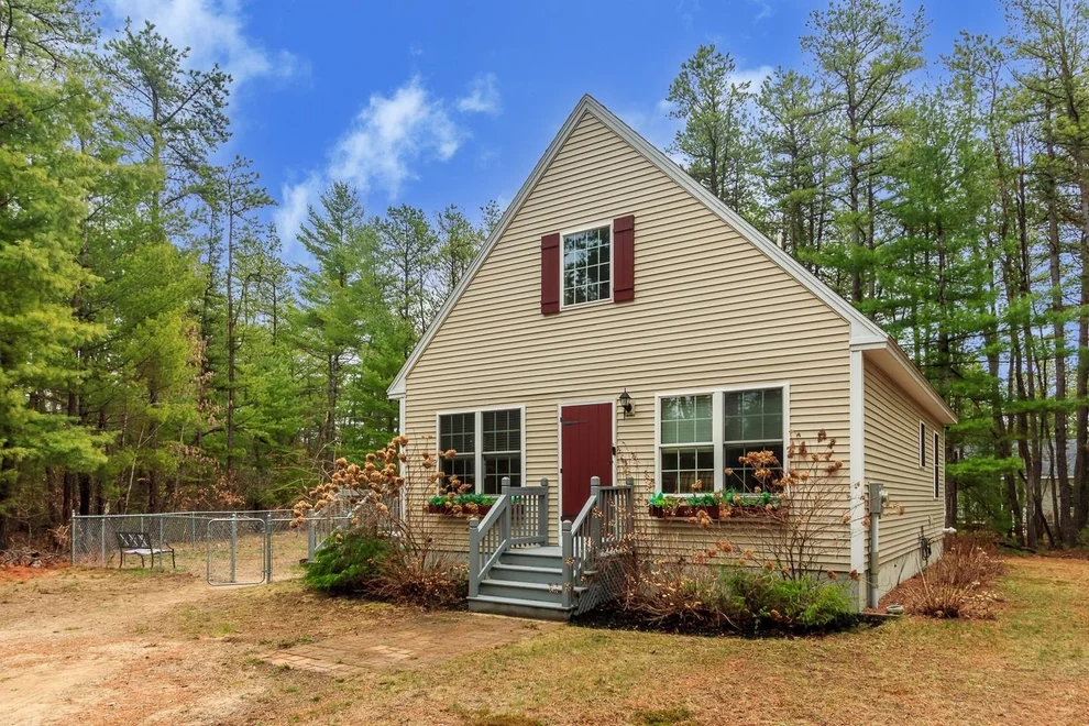 Unit for sale at 439 Silver Pine, Tamworth, NH 03886