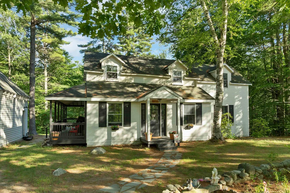 Unit for sale at 2 Kehonka Hill, Wolfeboro, NH 03894