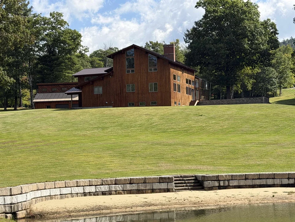 Unit for sale at 104 Upper Stonehouse Mountain, Orford, NH 03777
