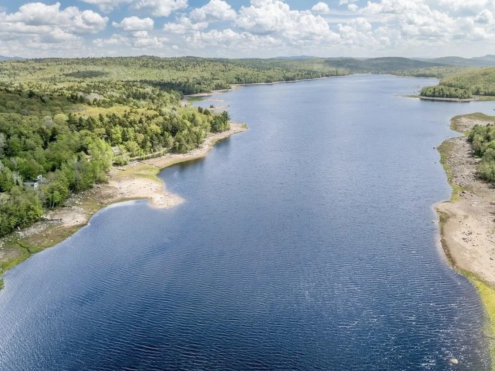 Unit for sale at 775 Goose Pond, Canaan, NH 03741
