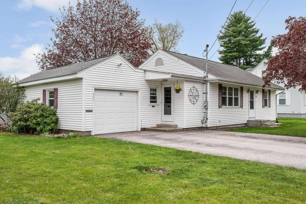 Unit for sale at 257 Seames, Manchester, NH 03103