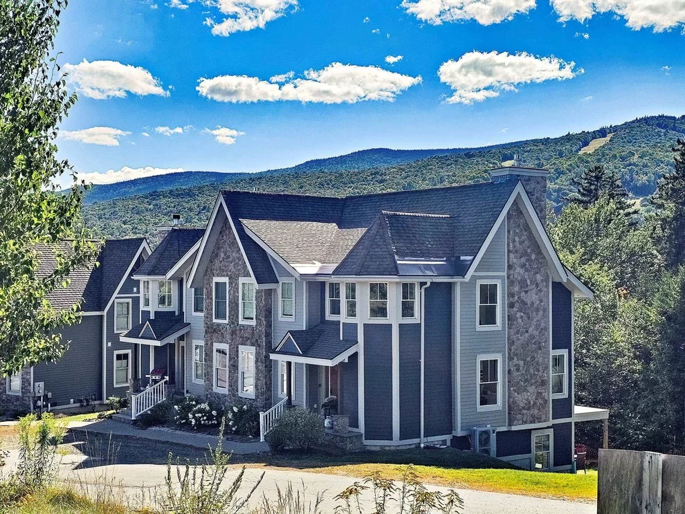 Unit for sale at 25B Boulder Ridge, Dover, VT 05356