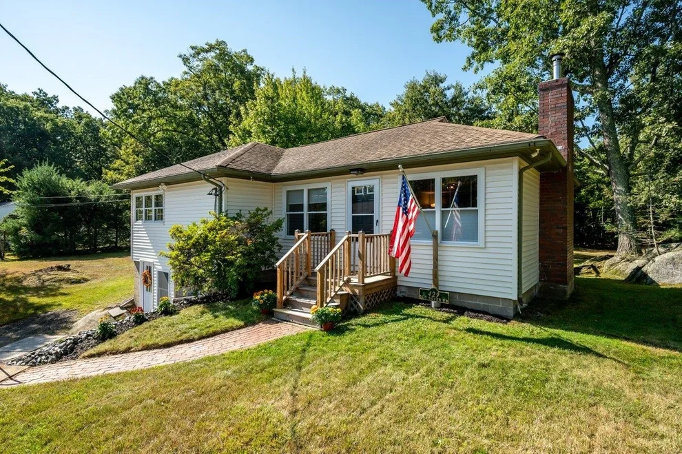Unit for sale at 429 Old Dover, Rochester, NH 03867