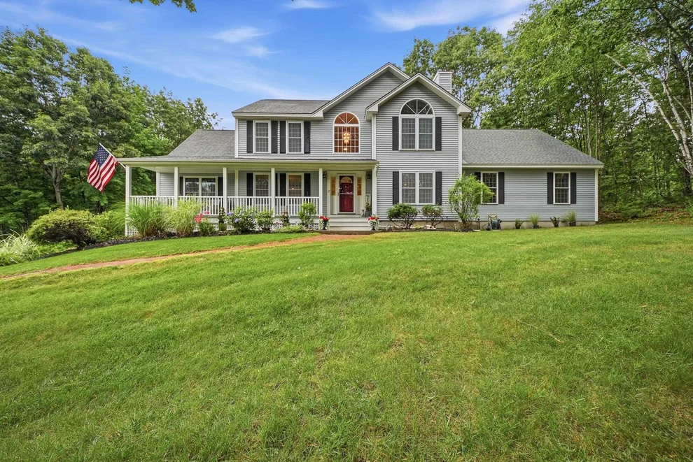 Unit for sale at 17 Laurel, Hooksett, NH 03106
