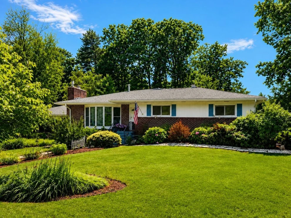 Unit for sale at 7 Forest, Essex, VT 05452