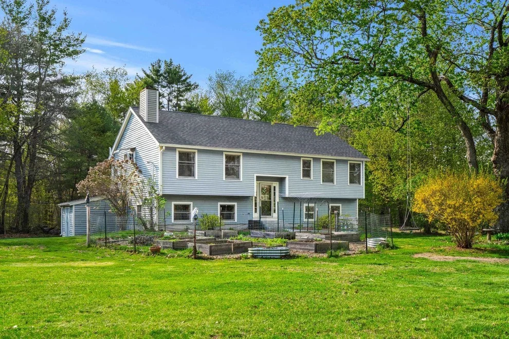 Unit for sale at 5 Ben Farnsworth, Brookline, NH 03033