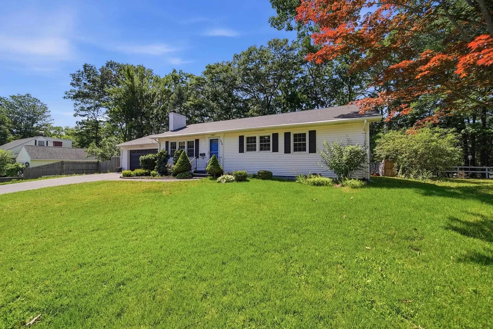 Unit for sale at 506 Oak, Manchester, NH 03104