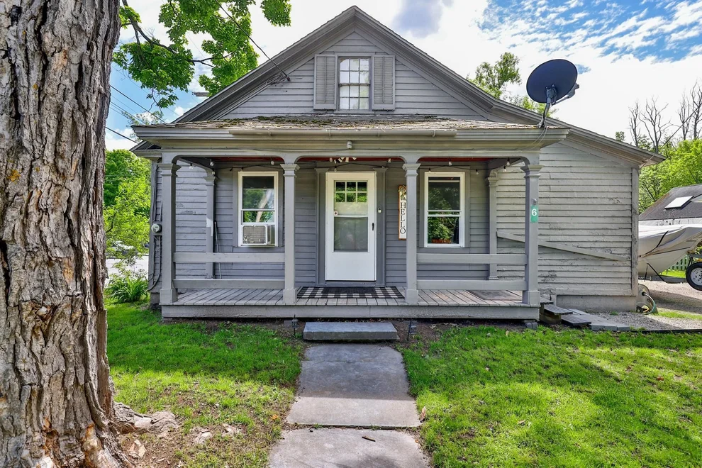Unit for sale at 6 Pearl, Brandon, VT 05733
