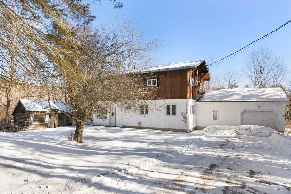 Unit for sale at 2404 Tarbell Hill, Cavendish, VT 05142