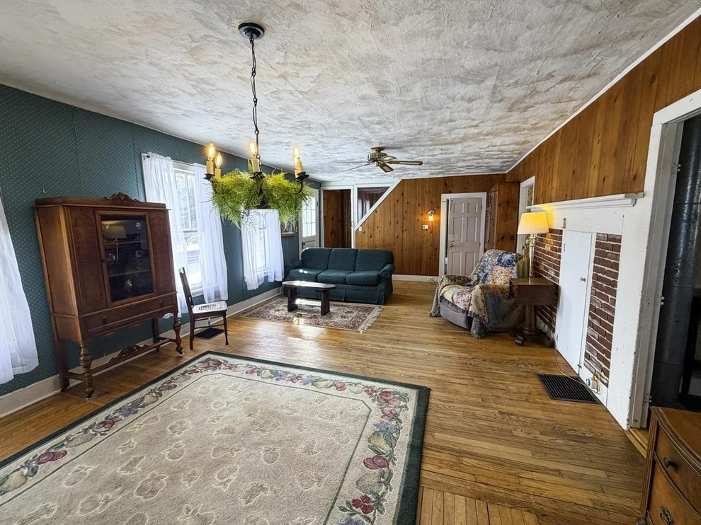 Unit for sale at 2443 Route 100B, Moretown, VT 05660