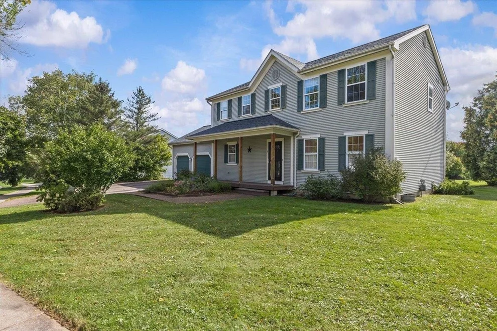 Unit for sale at 6 Weathersfield, Essex, VT 05452