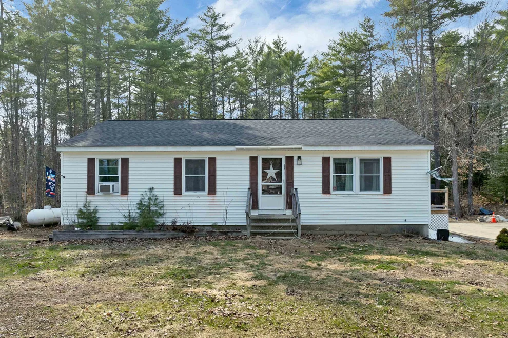 Unit for sale at 74 Whitelaw, Conway, NH 03813