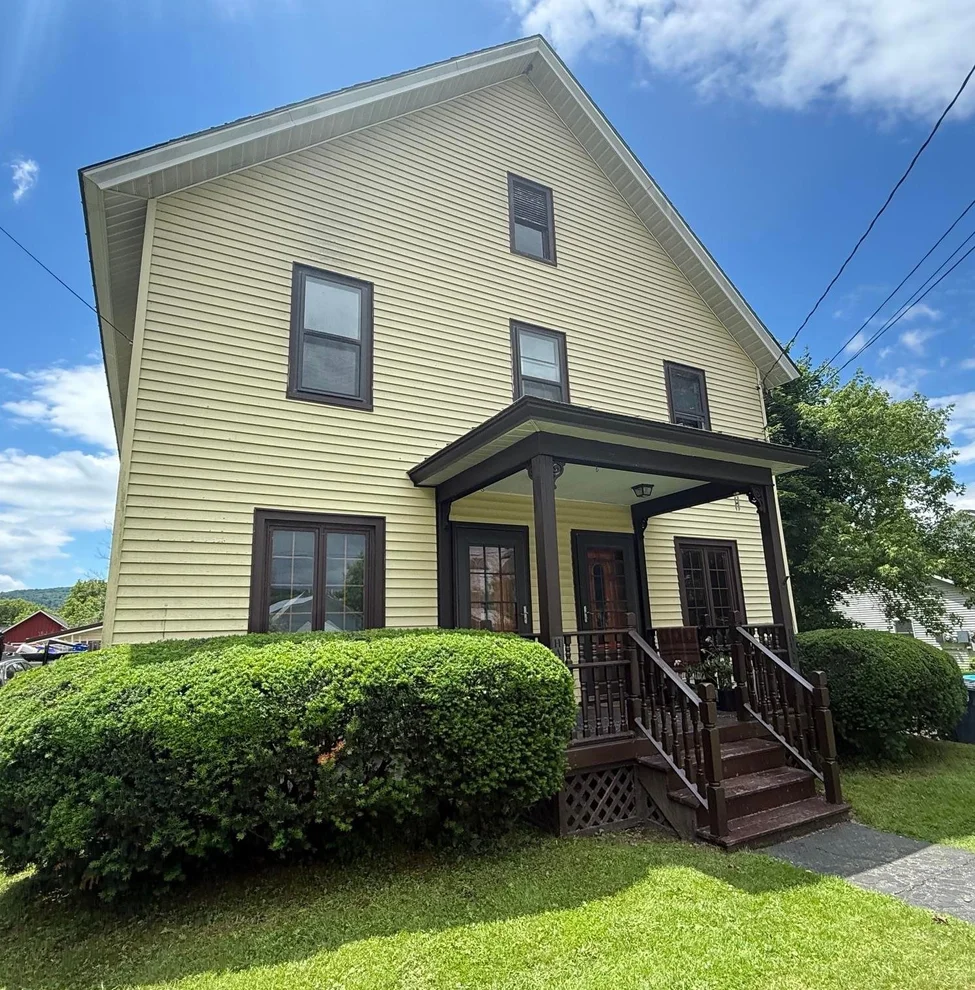 Unit for sale at 59-61 Church, Richmond, VT 05477