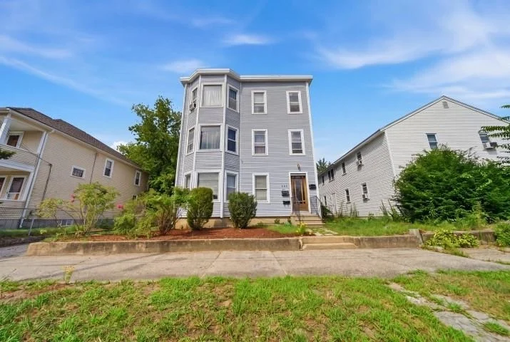 Unit for sale at 43 S Elm, Manchester, NH 03103