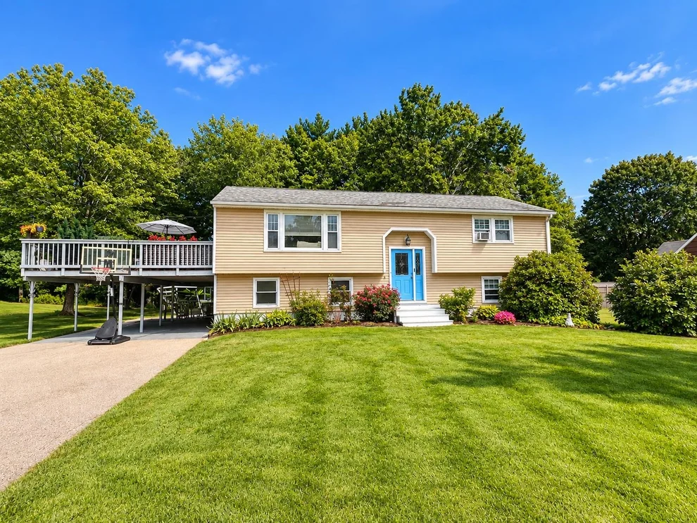 Unit for sale at 7 Norman, Rochester, NH 03839