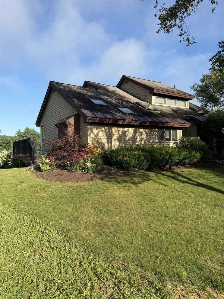 Unit for sale at 761 Murphy, Hartford, VT 05059