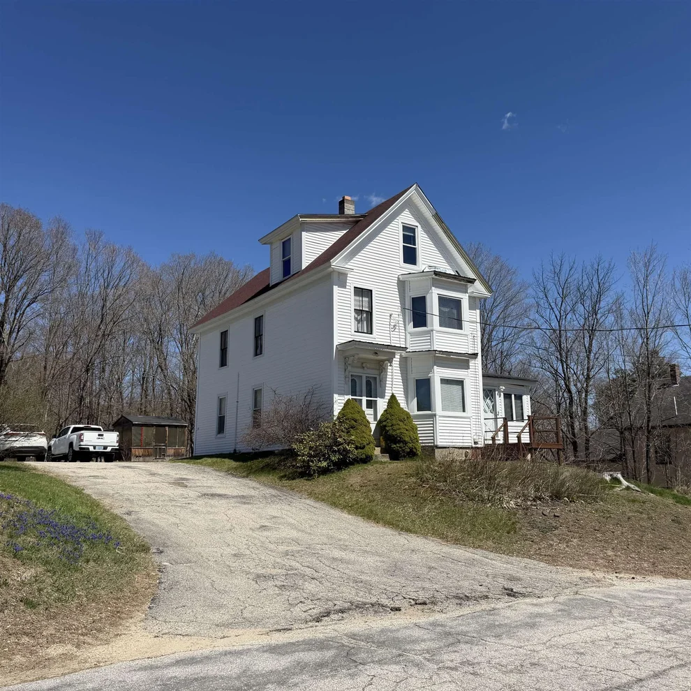 Unit for sale at 30 Mooney, Farmington, NH 03851