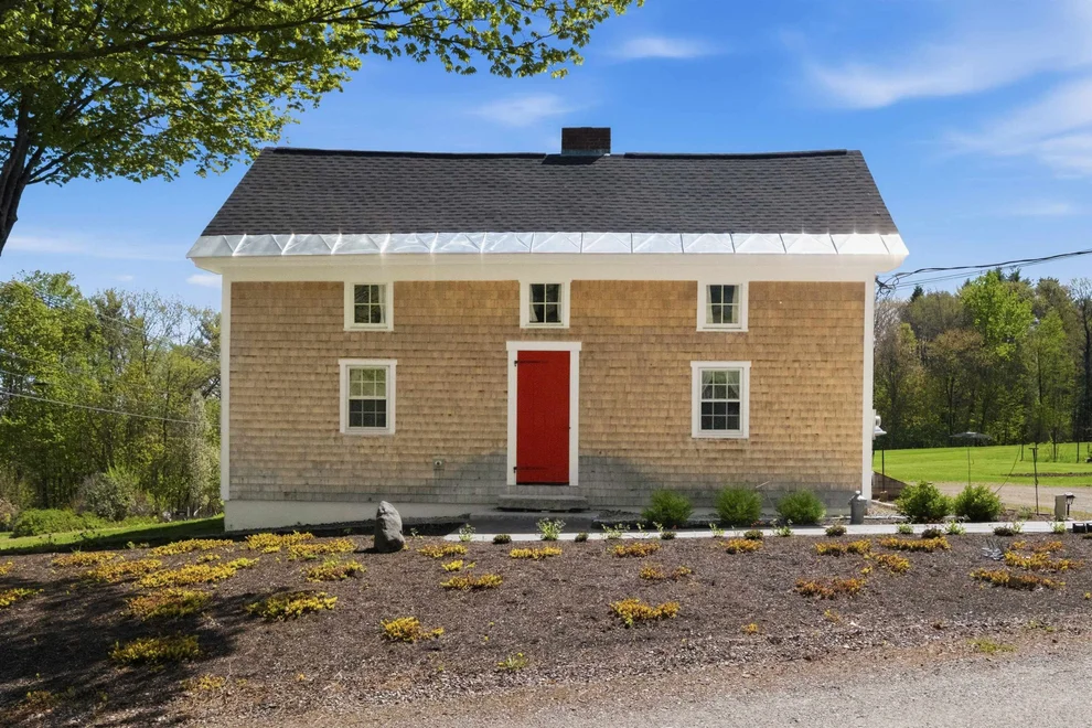 Unit for sale at 291 Bay Hill, Northfield, NH 03276