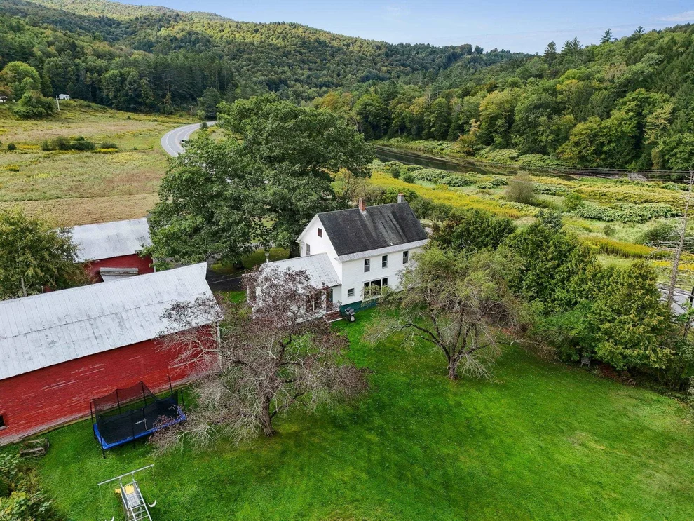 Unit for sale at 6276 Route 100B, Moretown, VT 05660