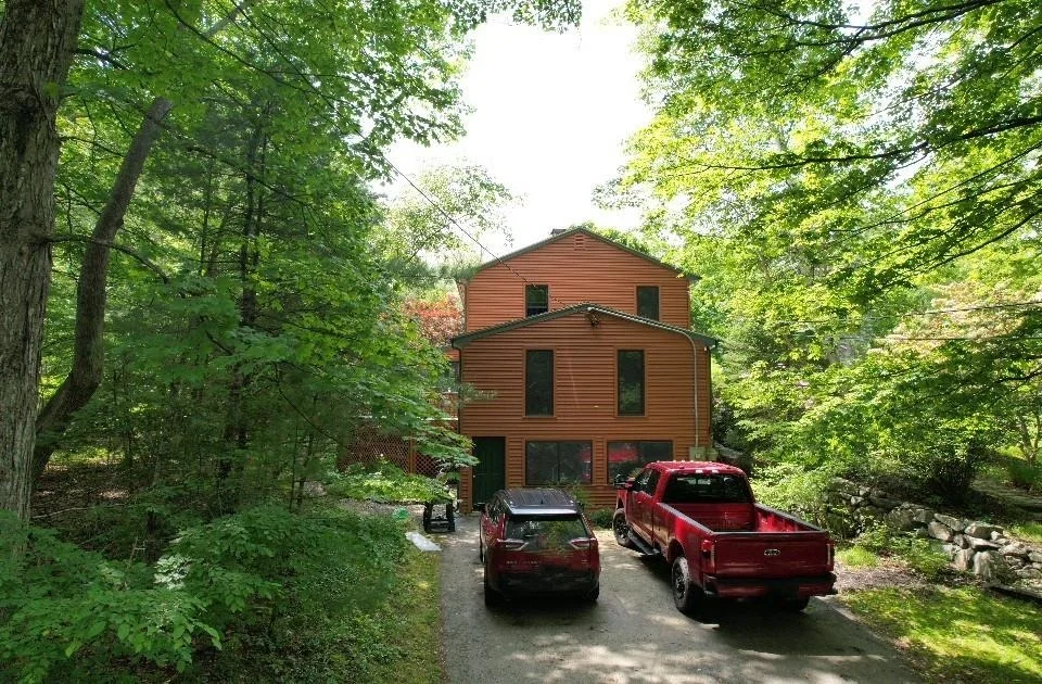 Unit for sale at 4 Bartlett, Durham, NH 03824
