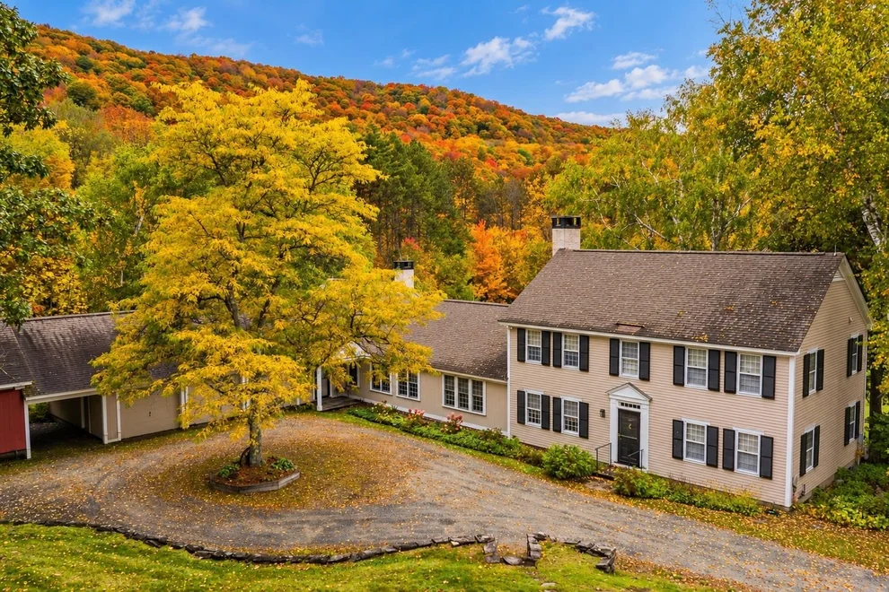 Unit for sale at 2687 Garvin Hill, Woodstock, VT 05091