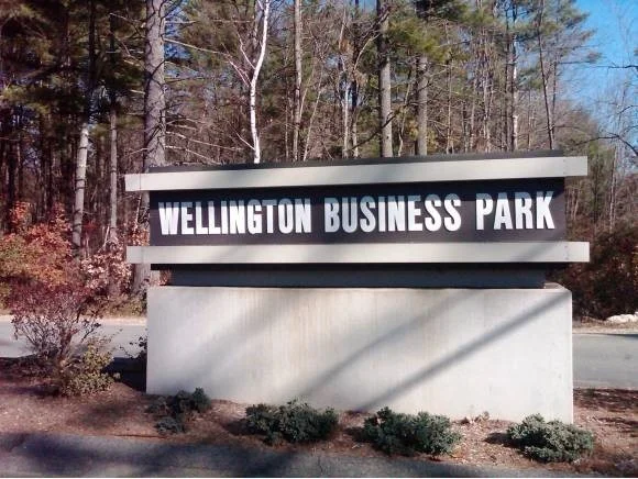 Unit for sale at 100 Dartmouth, Auburn, NH 03032