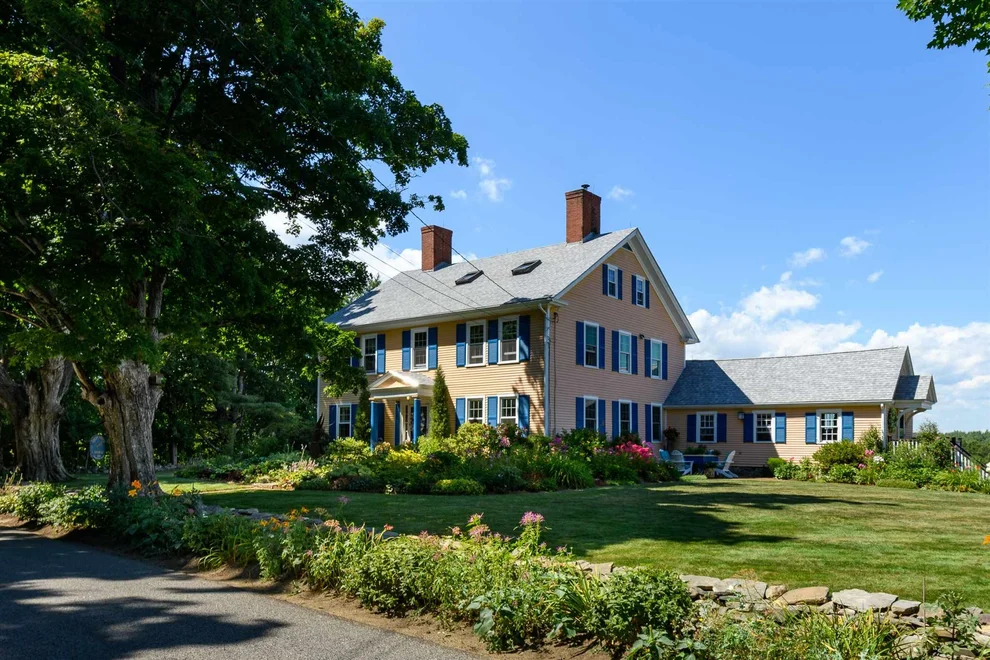 Unit for sale at 45 Stumpfield, Kensington, NH 03833
