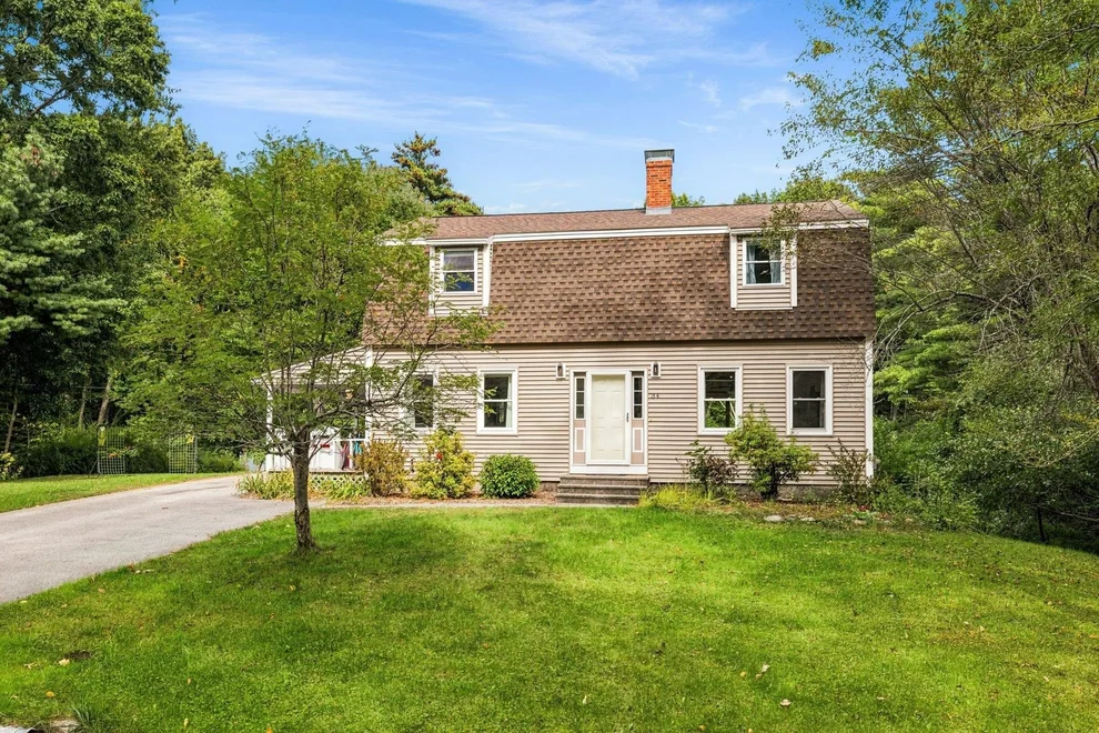 Unit for sale at 34 Crestview, Stratham, NH 03885