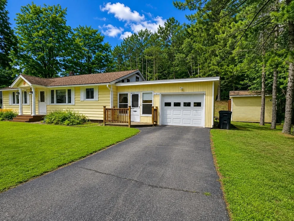 Unit for sale at 41 Gilbert, Newport City, VT 05855