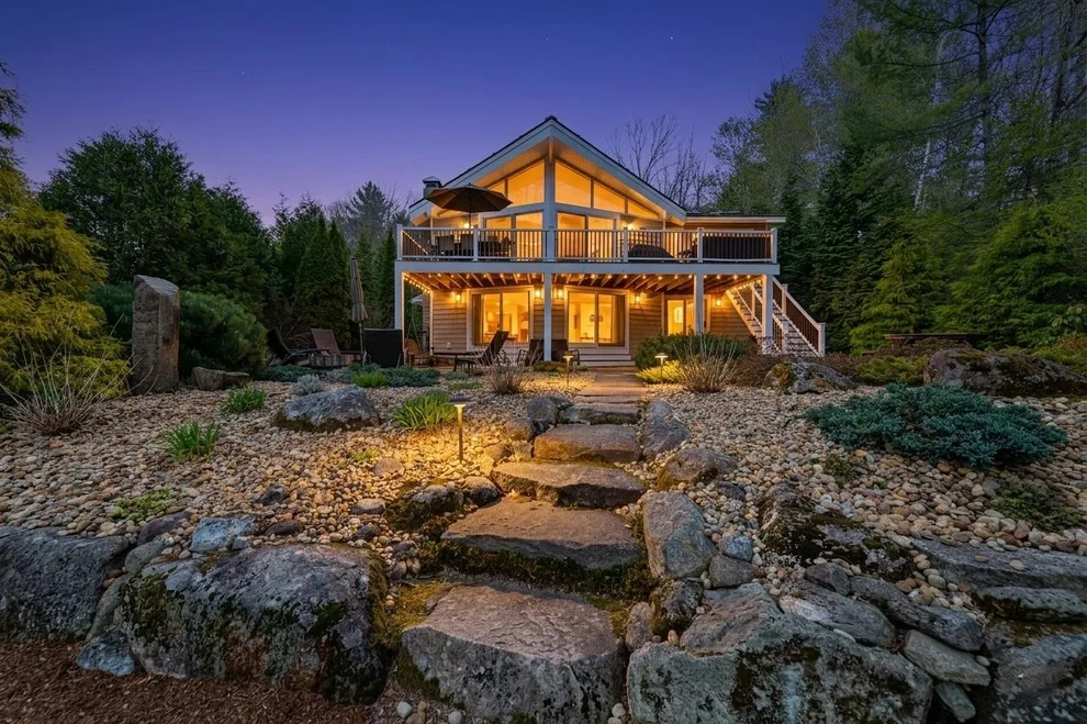 Unit for sale at 11 Stone Gate, Hebron, NH 03241