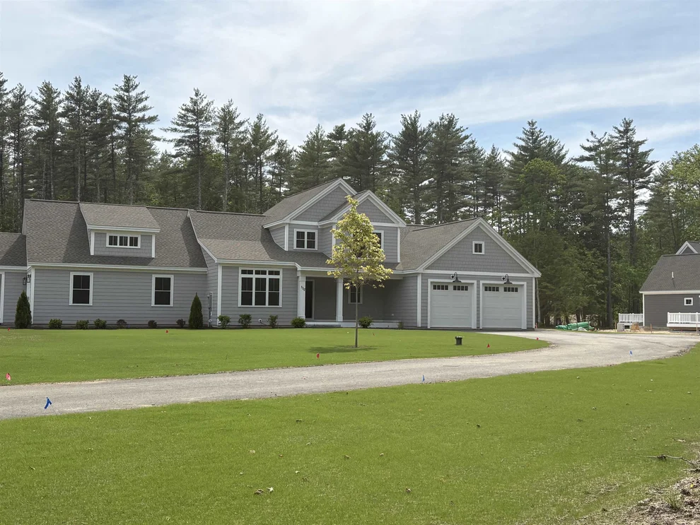 Unit for sale at 137 County, Amherst, NH 03031