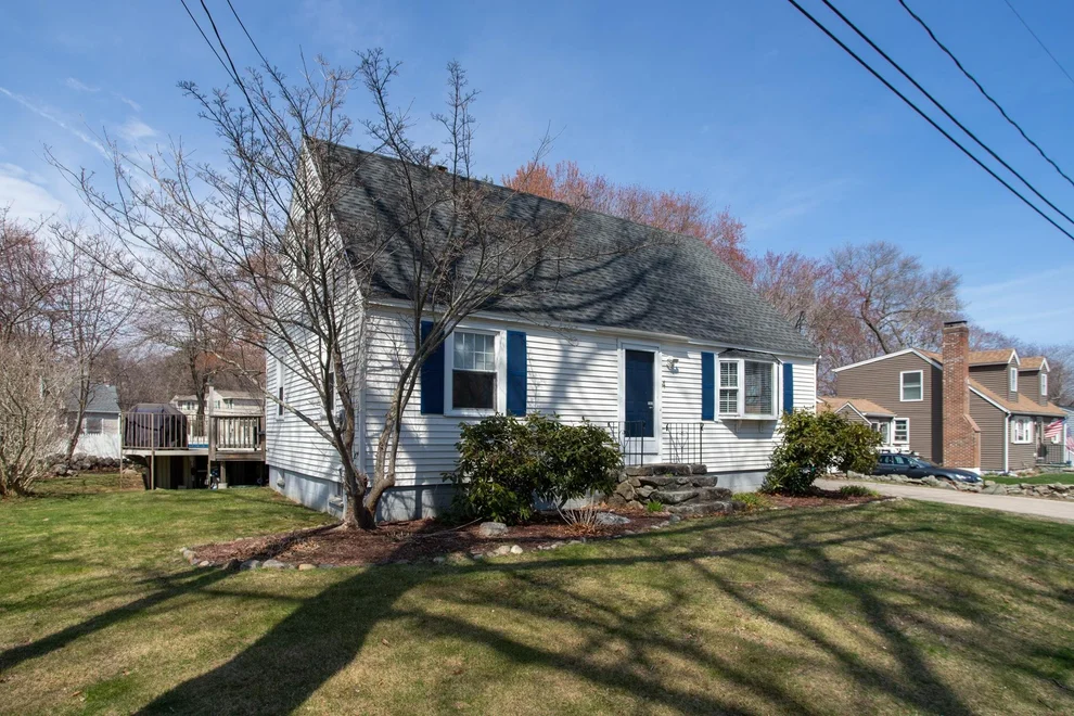 Unit for sale at 4 Hutchinson, Hampton, NH 03842