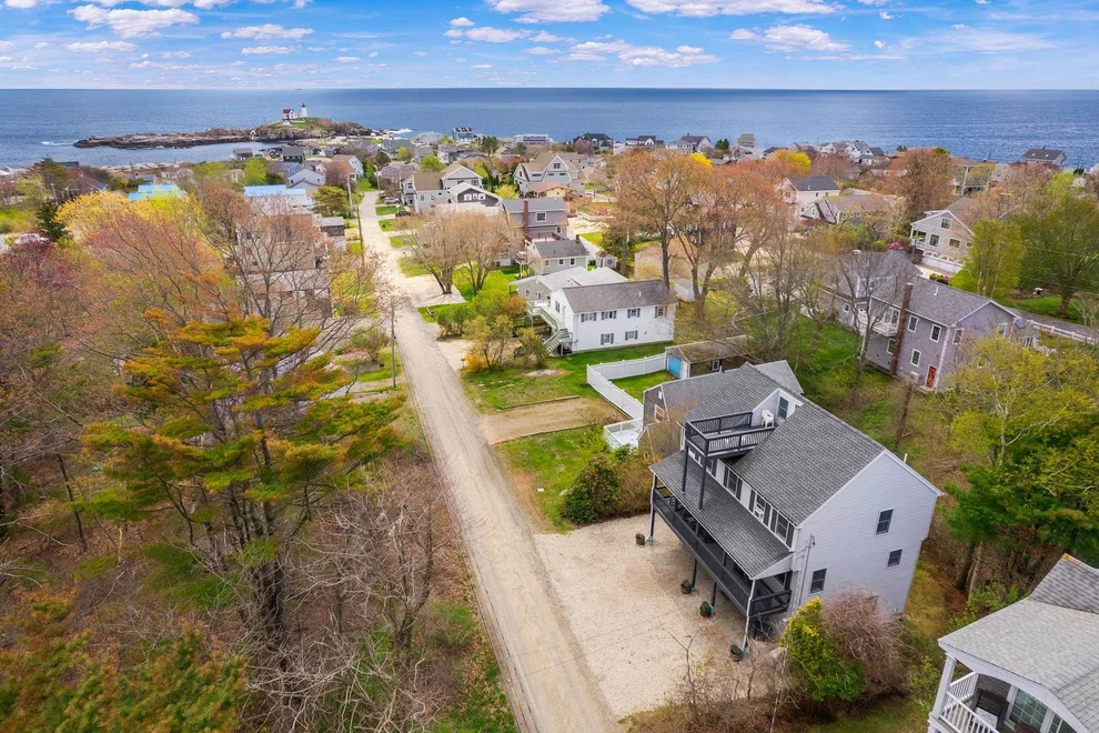 Unit for sale at 31 Highland, York, ME 03909