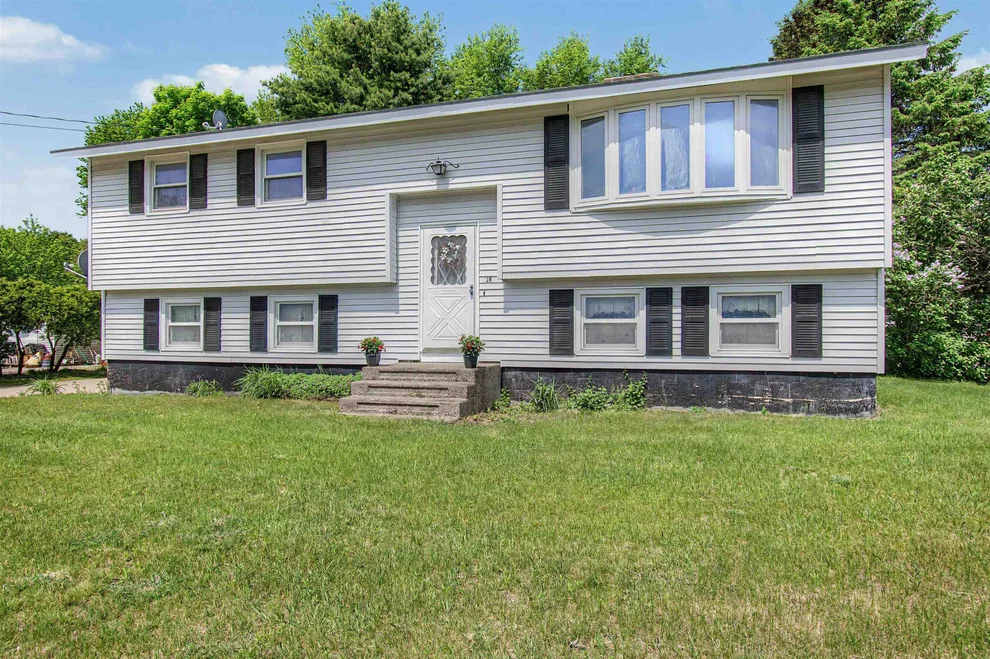 Unit for sale at 16 Colbert, Essex Junction, VT 05452