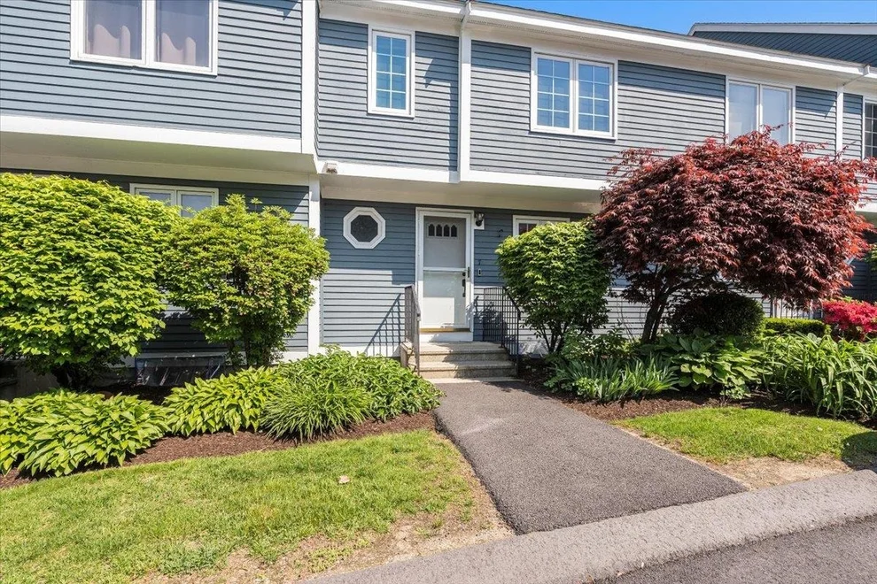 Unit for sale at 7 Swift, Merrimack, NH 03054