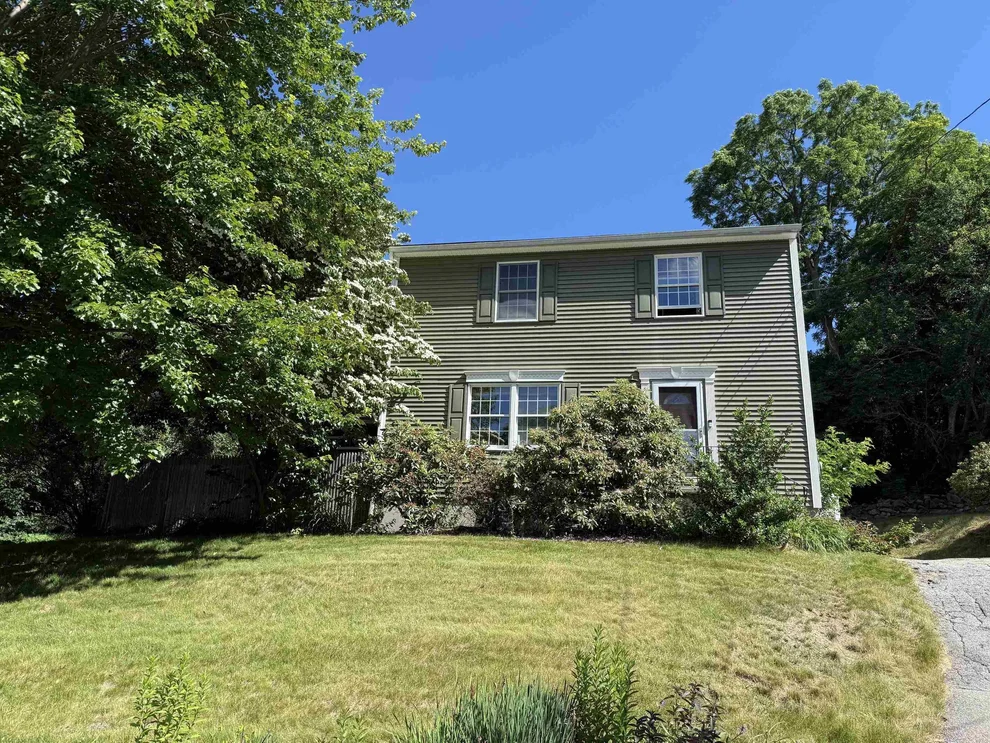 Unit for sale at 48 Mcintyre, Manchester, NH 03104